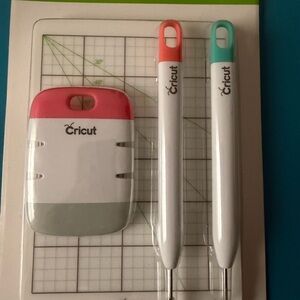 Cricut Paper Crafting Set Piercer Quilling Tool Edge Distressed Craft Mat New
